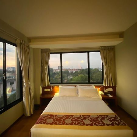 My Dream Hotel Yangon Dış mekan fotoğraf