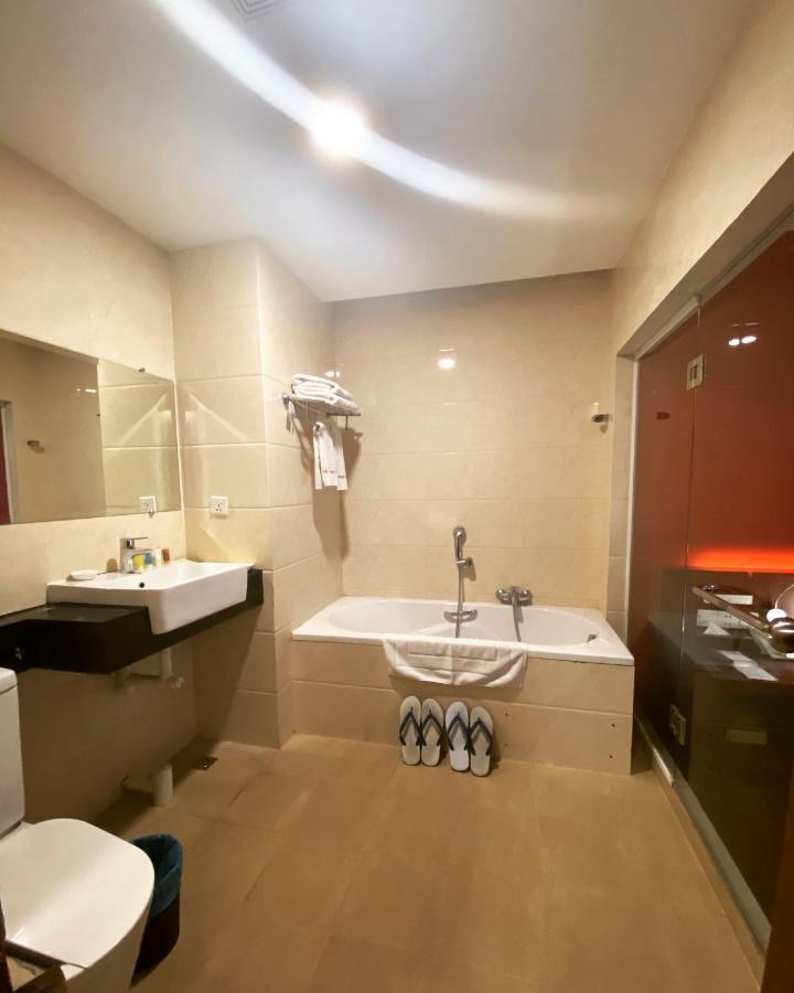 My Dream Hotel Yangon Dış mekan fotoğraf