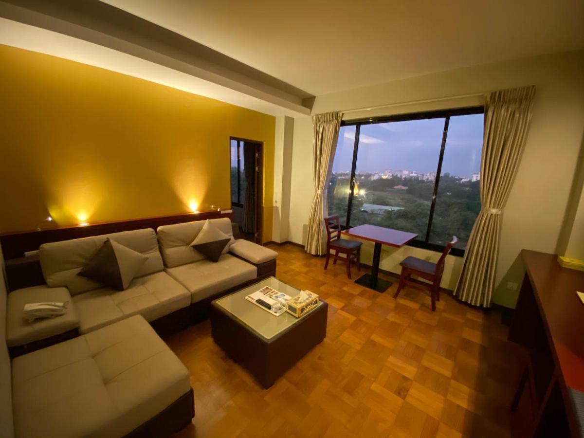 My Dream Hotel Yangon Dış mekan fotoğraf